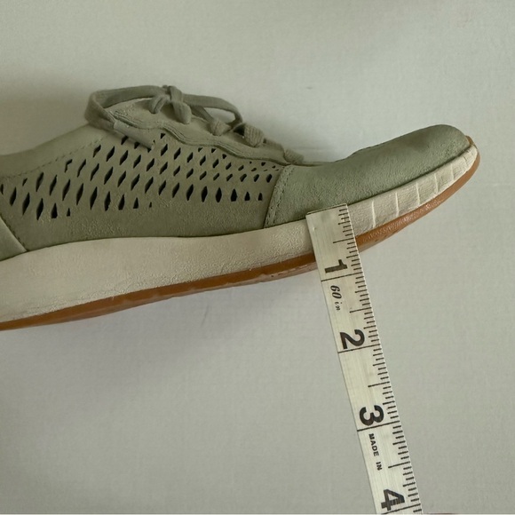 Dansko Suede Leather Sneakers Women Size 8 Lace Up Comfy Breathable Lightweight - Picture 13 of 14